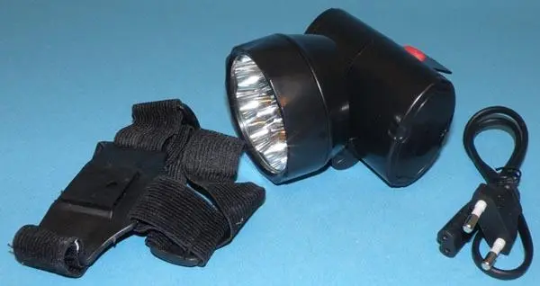 Photo de l’avis officiel: Tanluxing LED HEAD LIGHT Torche de tête rechargeable — risque: Choc électrique & Incendie