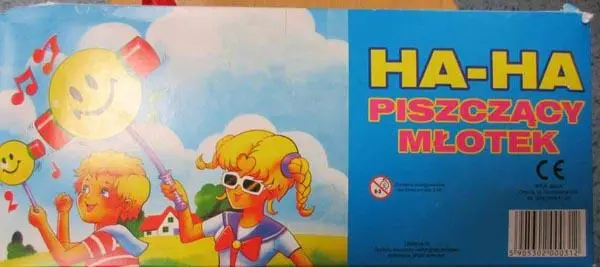 Photo from the official notice: HA-HA PISZCZACY MLOTEK rattle toy — choking risk