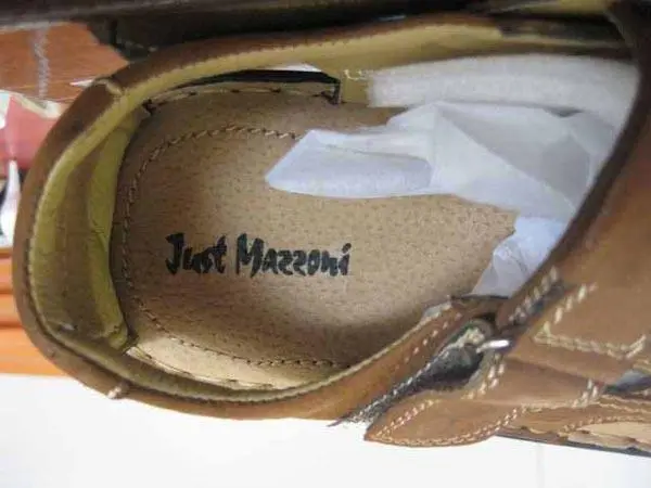 Foto dell’avviso ufficiale: JUST MAZZONI Sandali da uomo — rischio: Rischio chimico