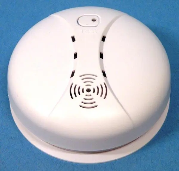 Foto uit de officiële melding: Co-technik Szénmonoxid érzékelő (Detector monoxid de carbon) Koolmonoxidedetector — risico: Verstikking