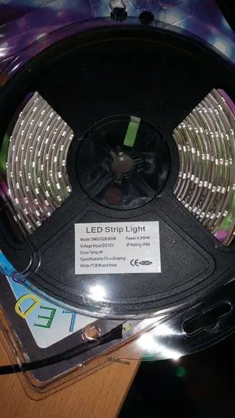 Foto do aviso oficial: 1) LED Strip and 2) LED Strip Light Faixa de luz LED — risco: Choque elétrico