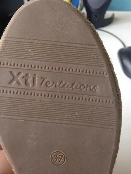 Foto dell’avviso ufficiale: Xti Tertutions Scarpe da donna — rischio: Rischio chimico