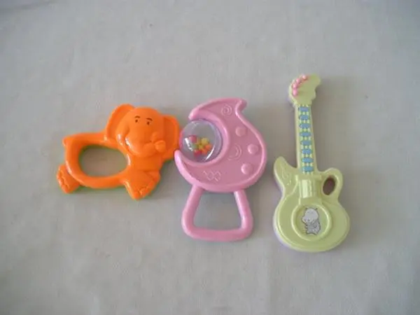 Photo de l’avis officiel: Fei Pan Lovely Baby Bébés hochets — risque: Étouffement & Blessures
