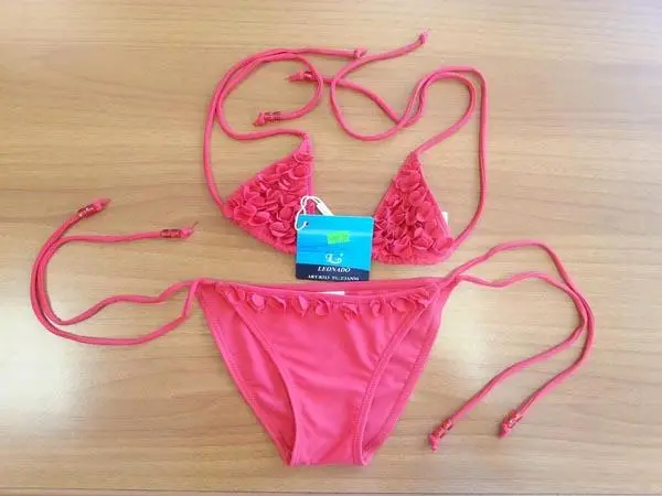 Photo de l’avis officiel: Leonado Bikini pour filles — risque: Blessures & Etranglement (A12/1008/15)