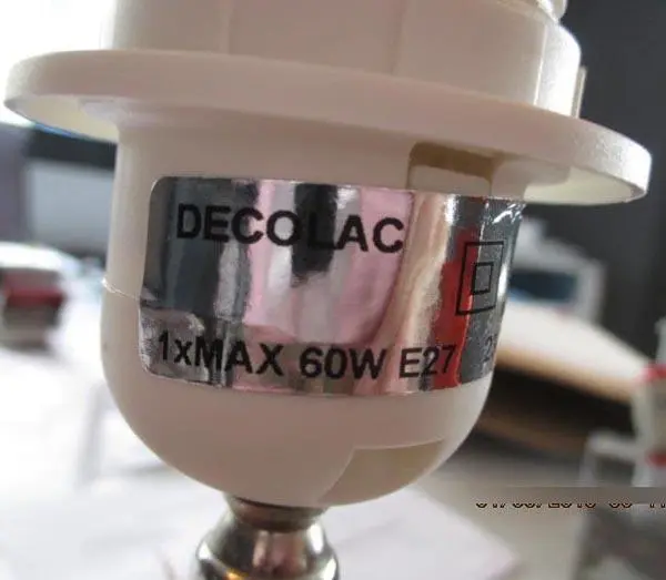 Photo de l’avis officiel: DECOLAC Lampe de table — risque: Choc électrique