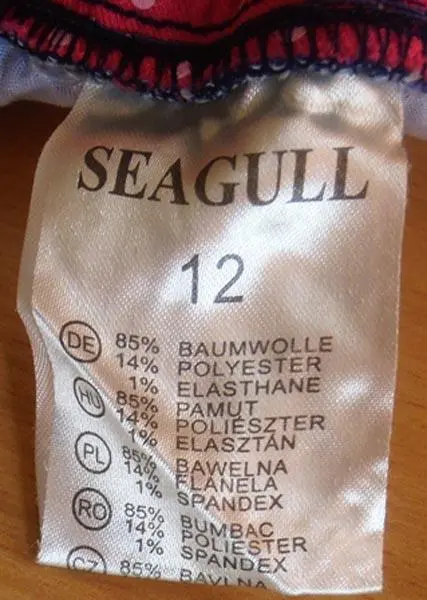 Foto aus der offiziellen Meldung: Seagull Hose für Mädchen — Risiko: Ersticken