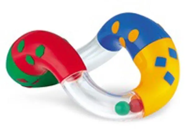 Foto aus der offiziellen Meldung: 1) Tolo, 2) Tolo / Marks and Spencer (M&amp;S) Twist &amp; Turn Rattle Rasselspielzeug — Risiko: Ersticken