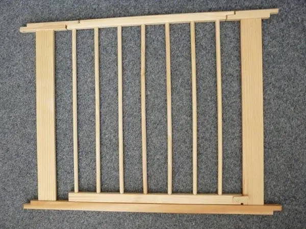 Foto aus der offiziellen Meldung: MALATEC Kugelschreiber aus Holz — Risiko: Einklemmen