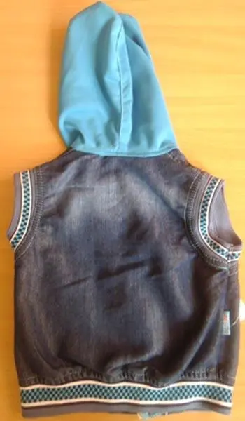 Foto uit de officiële melding: popilays Kinder mouwloos sweatshirt — risico: Verwurging