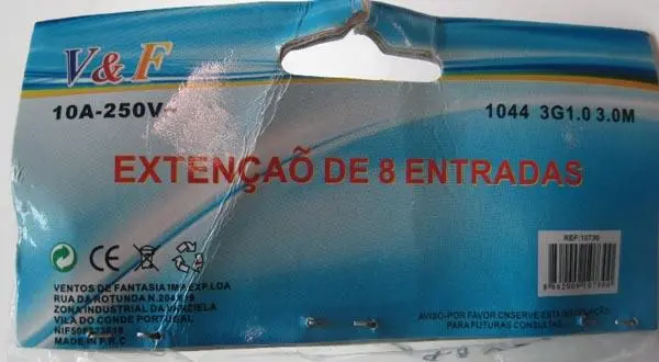 Photo de l’avis officiel: V&amp;F Extençao de 8 Entradas Plomb d’extension — risque: Choc électrique