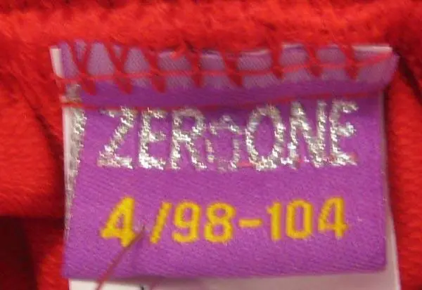 Foto do aviso oficial: Zero One Calças para raparigas — risco: Ferimentos