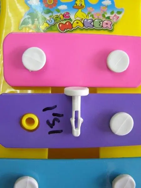 Photo de l’avis officiel: Color Baby Music Maker Xylophone de jouet — risque: Étouffement
