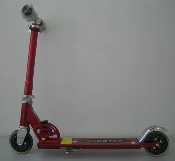 Photo de l’avis officiel: Rollerboard Scooter Scooter jouet — risque: Blessures