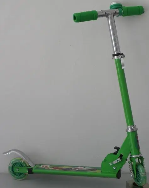 Foto dell’avviso ufficiale: FASHION SCOOTER Scooter giocattolo — rischio: Lesioni