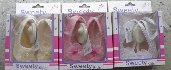 Foto aus der offiziellen Meldung: Sweety Kids Babyschuhe — Risiko: Ersticken