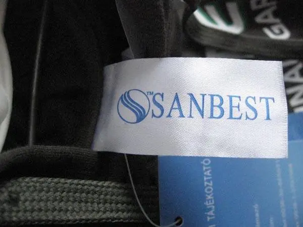 Photo de l’avis officiel: Sanbest Ensemble de vêtements pour garçons — risque: Blessures & Etranglement