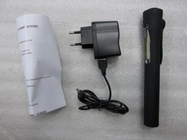 Photo de l’avis officiel: Elwis Compress COB LED Mini Torche LED rechargeable — risque: Choc électrique