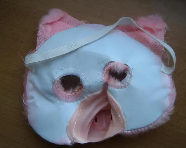 Photo de l’avis officiel: Party Items Masque de fantaisie — risque: Brûlures