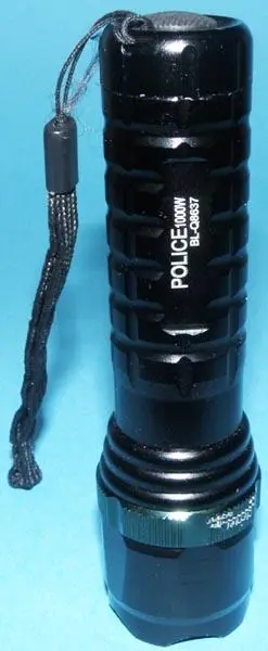 Photo de l’avis officiel: BAILONG POWER STYLE / POLICE1000W Torche rechargeable — risque: Choc électrique