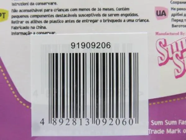 Foto do aviso oficial: Sum Sum Fashions and Toys Early Days Baby Boneca — risco: Engasgamento