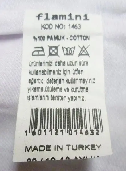 Foto aus der offiziellen Meldung: Flamini Kinderkleidungsset — Risiko: Ersticken & Verletzungen