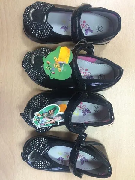 Foto aus der offiziellen Meldung: Angel Kinderschuhe — Risiko: Ersticken