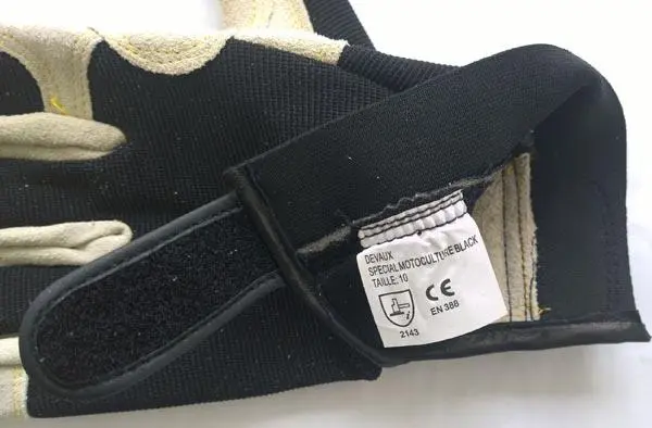 Photo de l’avis officiel: Carrefour Gants motoculture Gants de travail — risque: Risque chimique