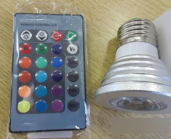 Photo de l’avis officiel: Magic Lighting Remote Controller Ampoule LED et télécommande — risque: Choc électrique