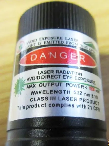 Foto aus der offiziellen Meldung: YL-Laser Laserpointer — Risiko: Sehschaden