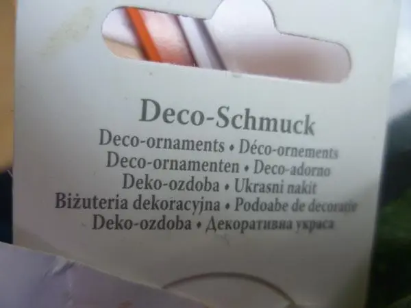 Foto aus der offiziellen Meldung: Heitmann Deco Deco-Schmuck ('Deco-ornaments') Dekorative Trauben — Risiko: Ersticken (A12/1714/15)
