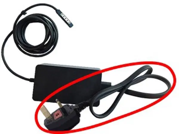 Foto dell’avviso ufficiale: Microsoft AC power cords packaged with certain Microsoft Surface Pro, Microsoft Surface Pro 2, and Microsoft S — rischio: Scossa elettrica & Incendio