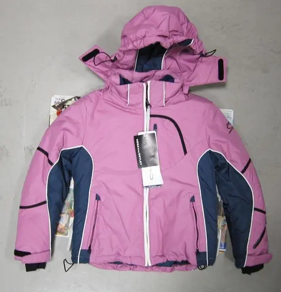 Photo from the official notice: Cacao children’s jacket — strangulation risk