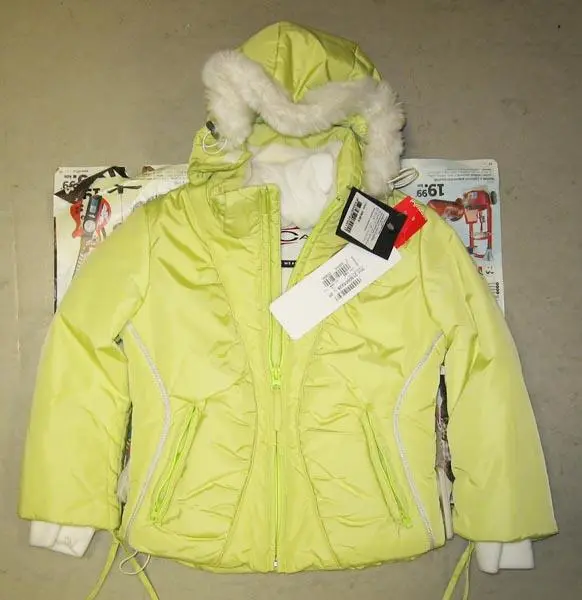 Photo from the official notice: Cacao children’s jacket — strangulation risk