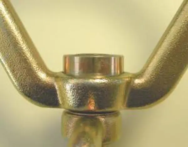 Foto do aviso oficial: Skylotec BEAMTAC Braçadeira de fixação para vigas de aço — risco: Ferimentos