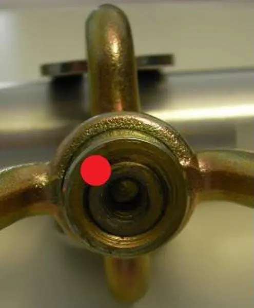 Foto do aviso oficial: Skylotec BEAMTAC Braçadeira de fixação para vigas de aço — risco: Ferimentos