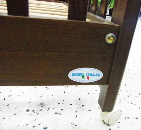 Photo de l’avis officiel: Baby Italia Dalia Lit en bois — risque: Coincement