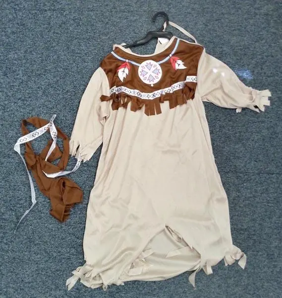 Photo from the official notice: INDIAN GIRL fancy-dress costume — strangulation risk