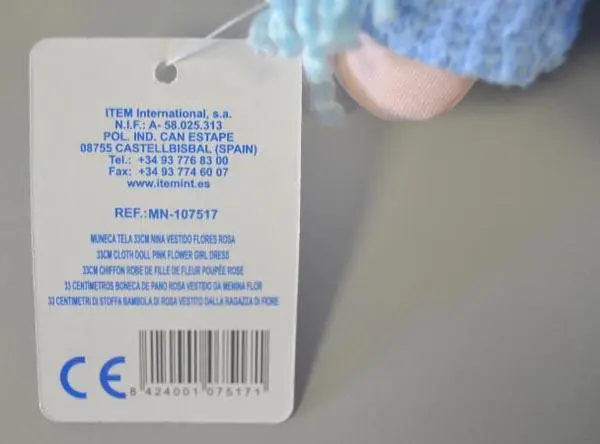 Foto do aviso oficial: Item International Boneca de tecido — risco: Engasgamento