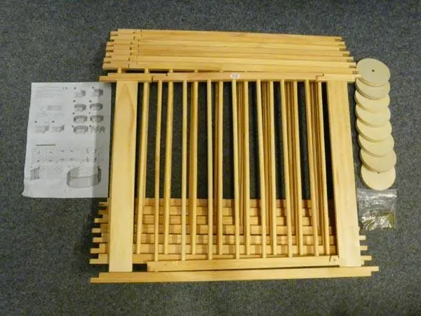 Foto uit de officiële melding: Baby Vivo Baby Vivo Laufgitter klappbar 7.2m mit Tür Houten box — risico: Beknelling