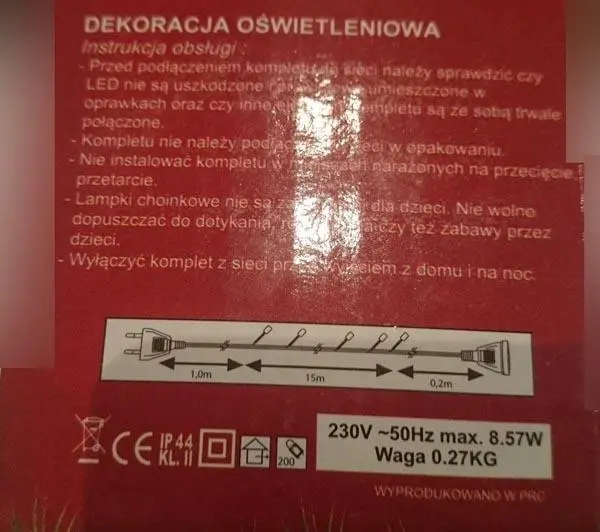 Photo from the official notice: WESOLYCH SWIAT LAMPKI CHOINKOWE ('Merry Christmas Tree Lights') lighting chain — electric shock risk