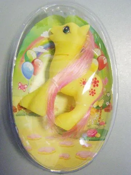 Photo de l’avis officiel: Ameiya / Hammy Toys Fairy Tale World Poney de jouet — risque: Risque chimique