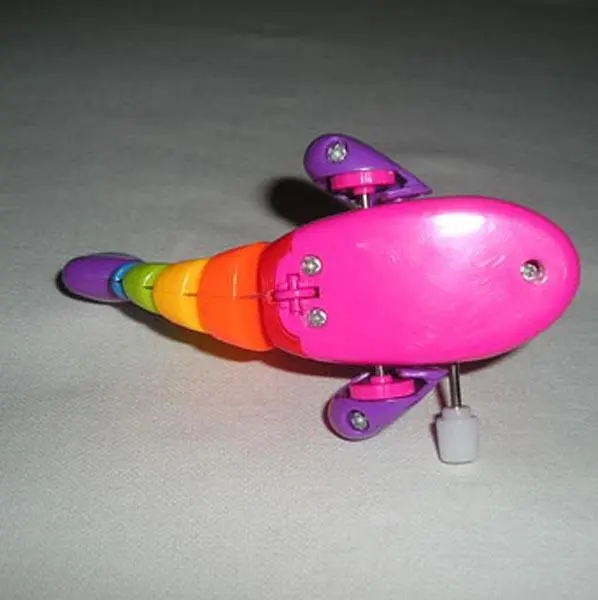 Foto do aviso oficial: Run Sheng LOVELY COLORFUL FISH Brinquedo de plástico animal — risco: Engasgamento