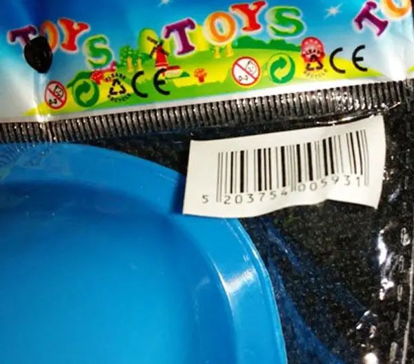 Photo de l’avis officiel: Toys Ensemble de poupées — risque: Risque chimique
