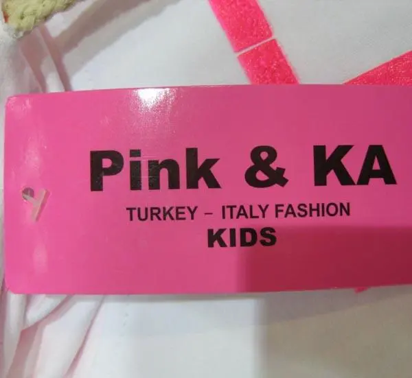 Foto aus der offiziellen Meldung: Pink &amp; Ka Sweatshirt für Mädchen — Risiko: Strangulierung