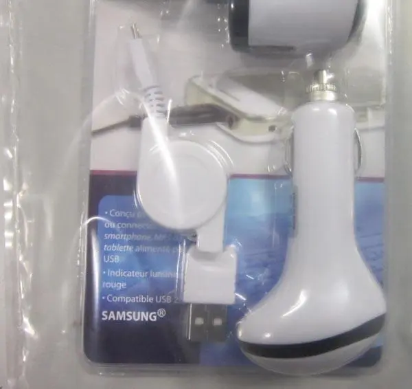 Foto aus der offiziellen Meldung: POWER+ Kit chargeur allume-cigare Ladegerät für Handy — Risiko: Elektrischer Schlag & Feuer