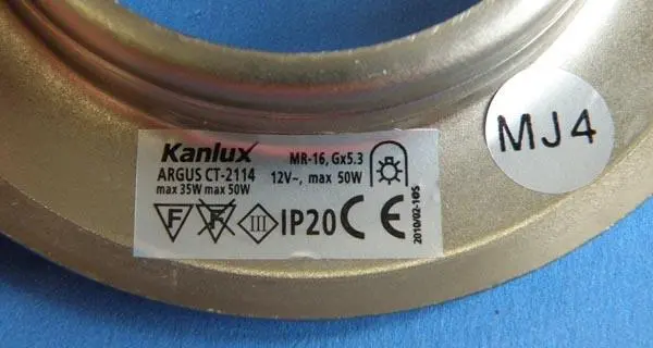 Foto aus der offiziellen Meldung: Kanlux Spot Lámpatest/Ceiling Lighting Point Fitting Deckenleuchte — Risiko: Verbrennungen & Elektrischer Schlag