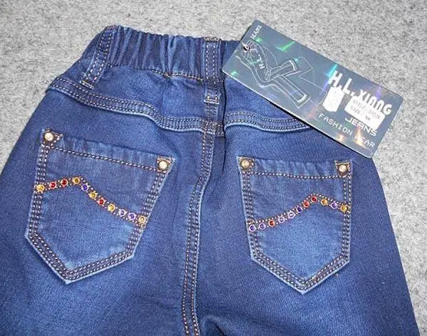 Foto aus der offiziellen Meldung: H.L.XIANG Kinderhose — Risiko: Ersticken