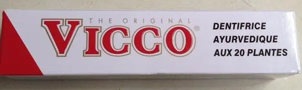 Foto dell’avviso ufficiale: Vicco Dentifrice Ayurvedique Aux 20 Plantes (Ayurvedic toothpaste made from 20 plants) Dentifricio — rischio: Rischio chimico & Rischio microbiologico