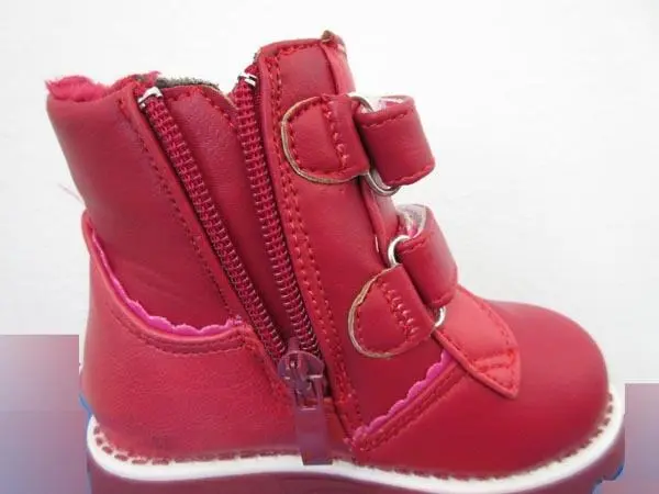 Photo de l’avis officiel: Goll Bottes de filles — risque: Étouffement