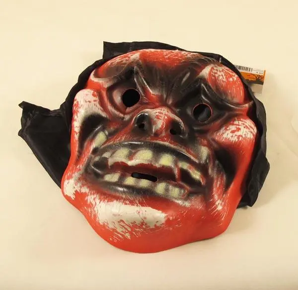 Photo de l’avis officiel: Worldex Halloween Scary Mask Masque de fantaisie — risque: Brûlures